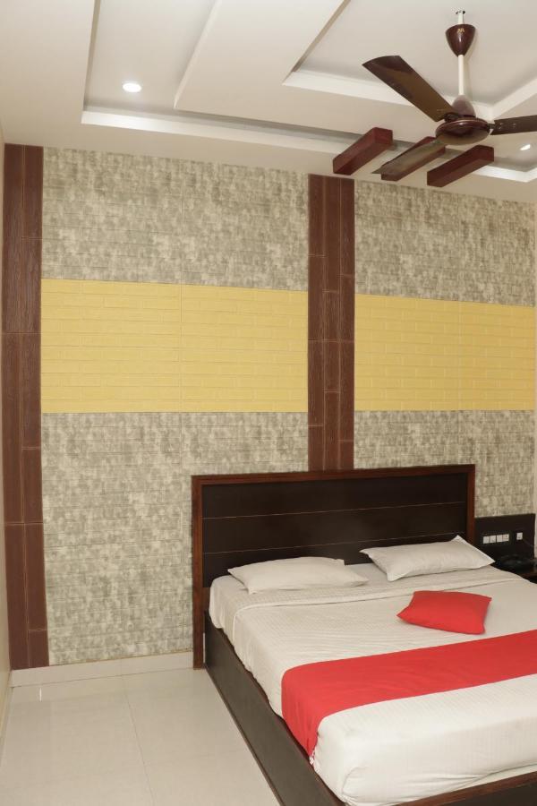 E S Residency Hotel Theni Exterior foto
