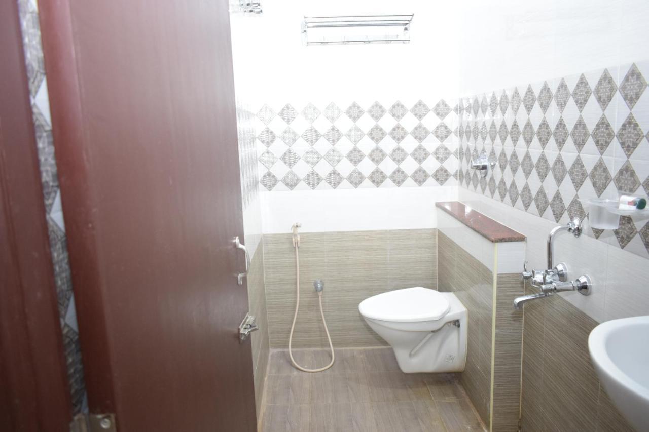 E S Residency Hotel Theni Exterior foto